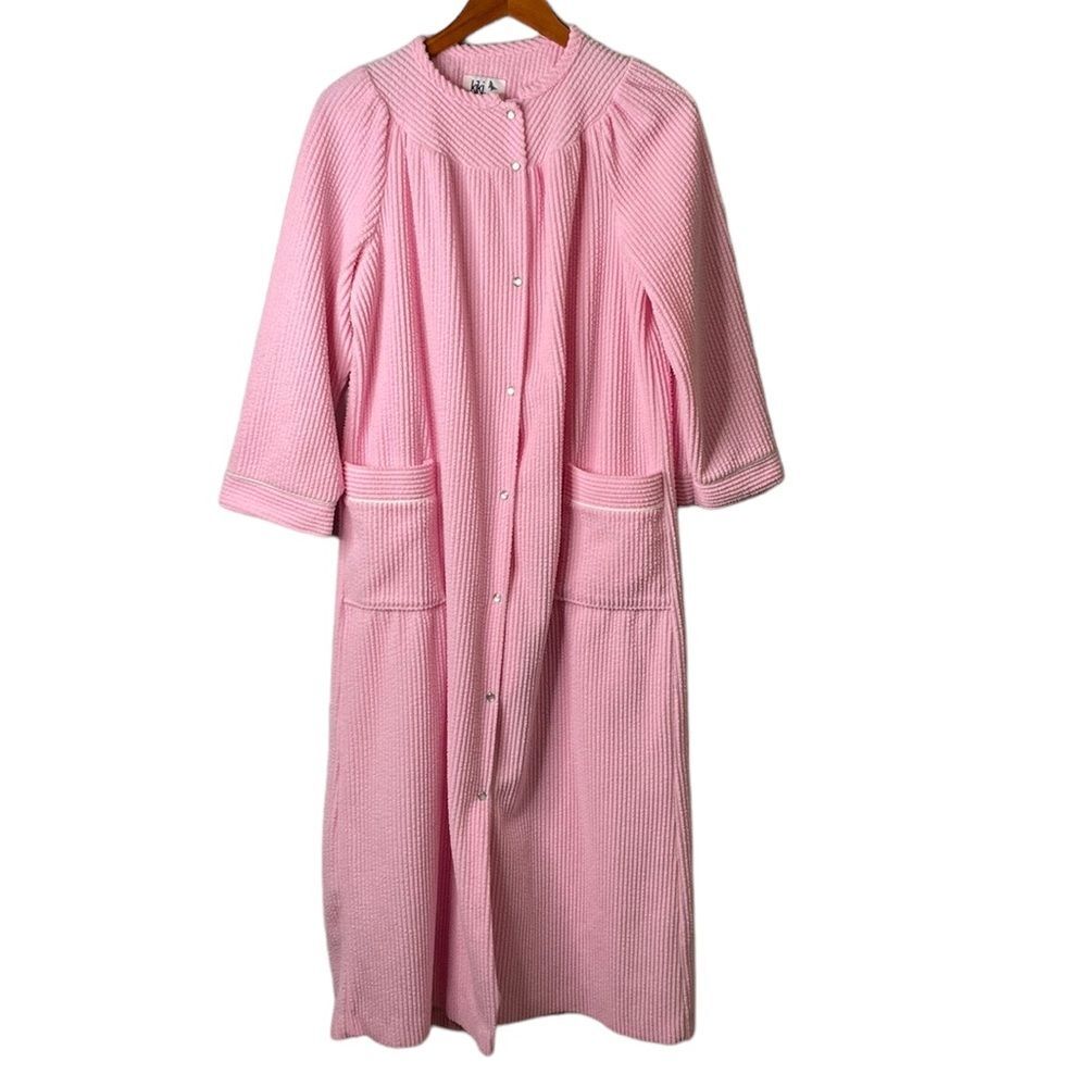 Vintage 80's Kiki New York Pink Snap-Up Chenille Long Robe Housecoat Made USA